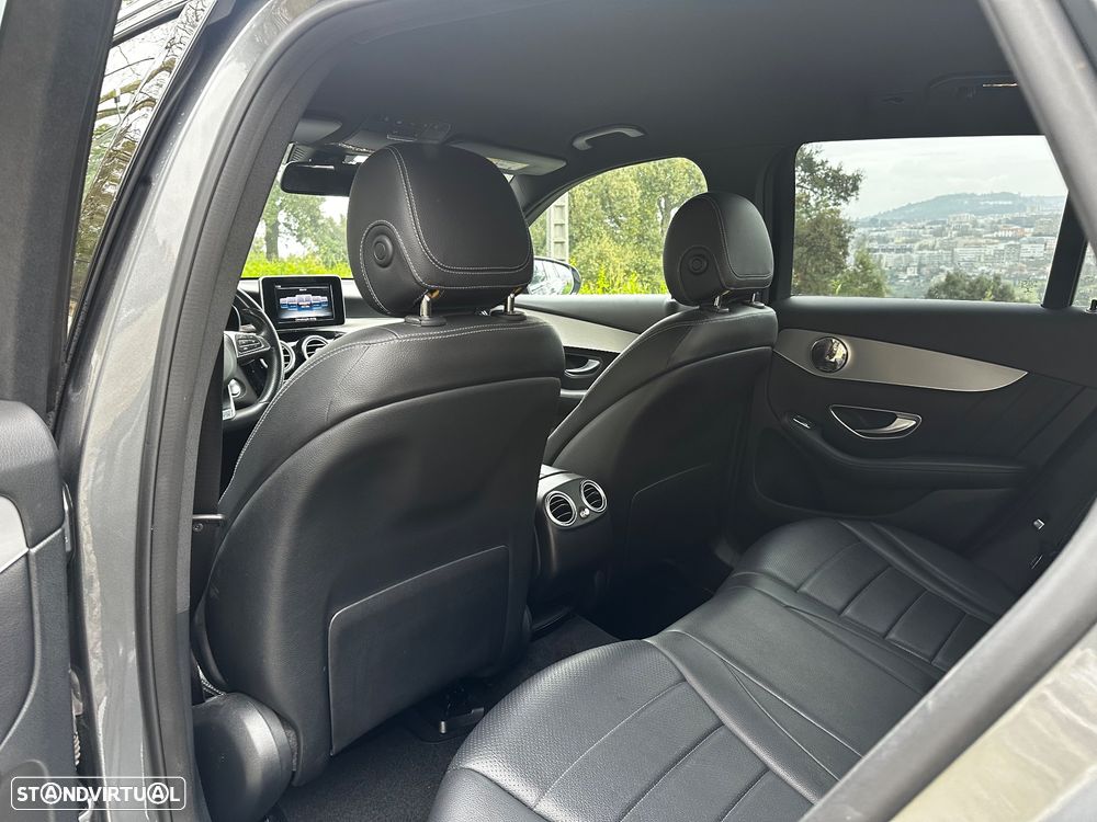 Mercedes-Benz GLC 220 d 4Matic 9G-TRONIC AMG Line - 27