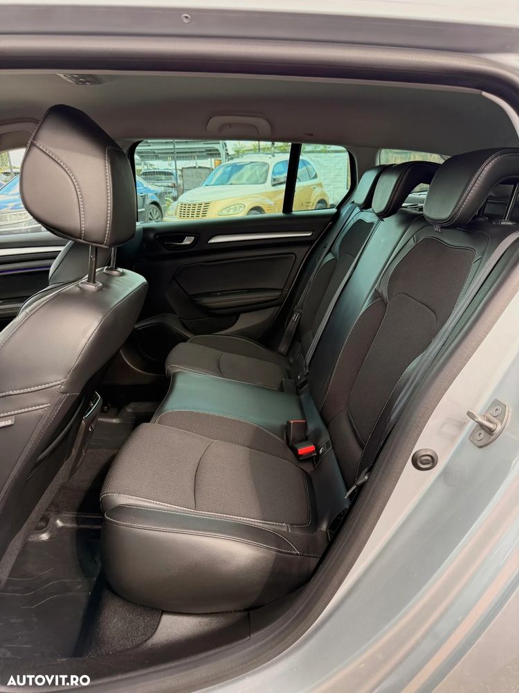 Renault Megane TCe 140 GPF EDC INTENS - 19