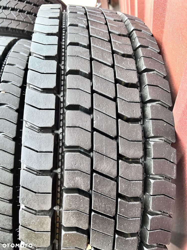 6 OPON CONTINENTAL 235/75/17.5  132/130M - 5