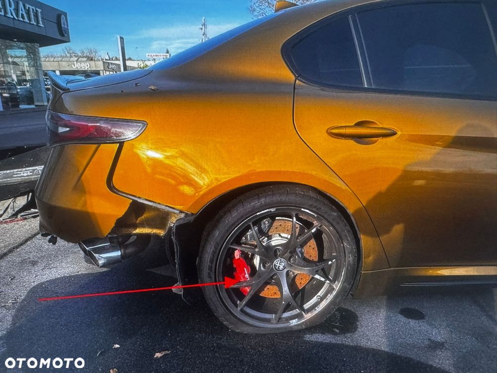 Alfa Romeo Giulia 2.9 Bi Turbo V6 Quadrifoglio Nring - 2