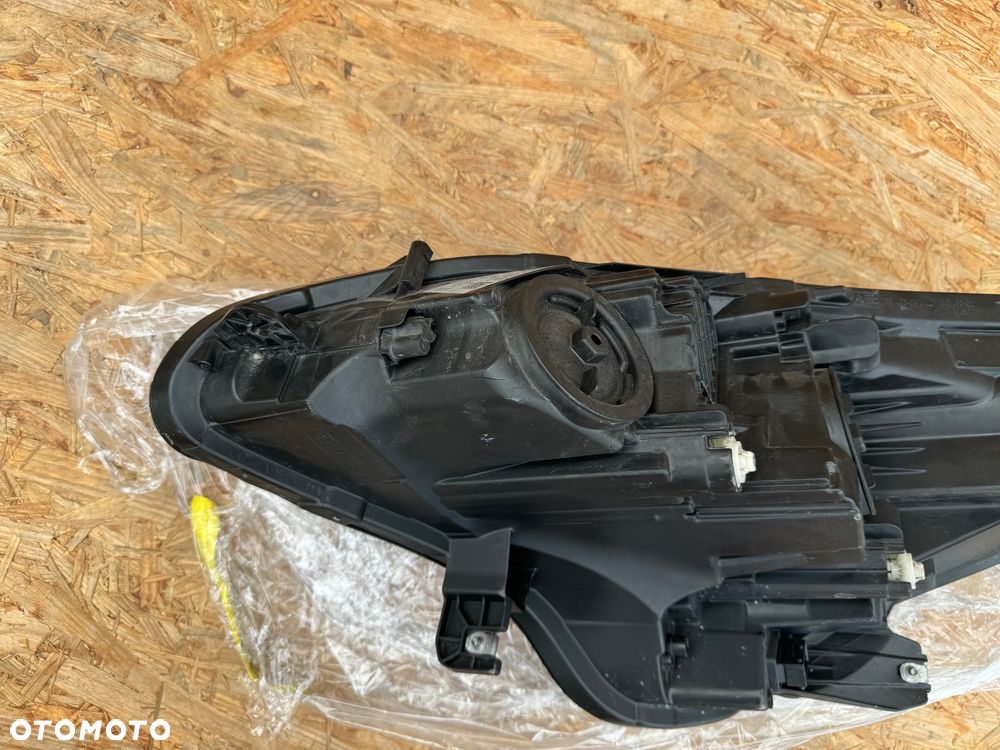 LAMPA REFLEKTOR PRZÓD PRZEDNIA PRAWA RH OPEL CORSA E 14-19 ZWYKŁA BEZ LEDA 39108223 ORYGINAŁ - 8