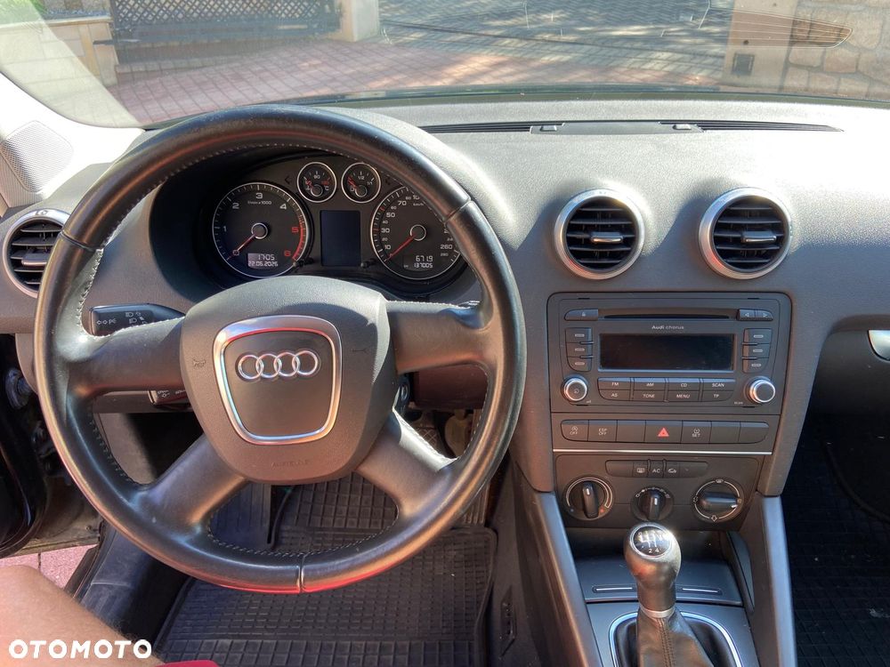 Audi A3 Sportback 1.6 TDI DPF Ambiente - 29