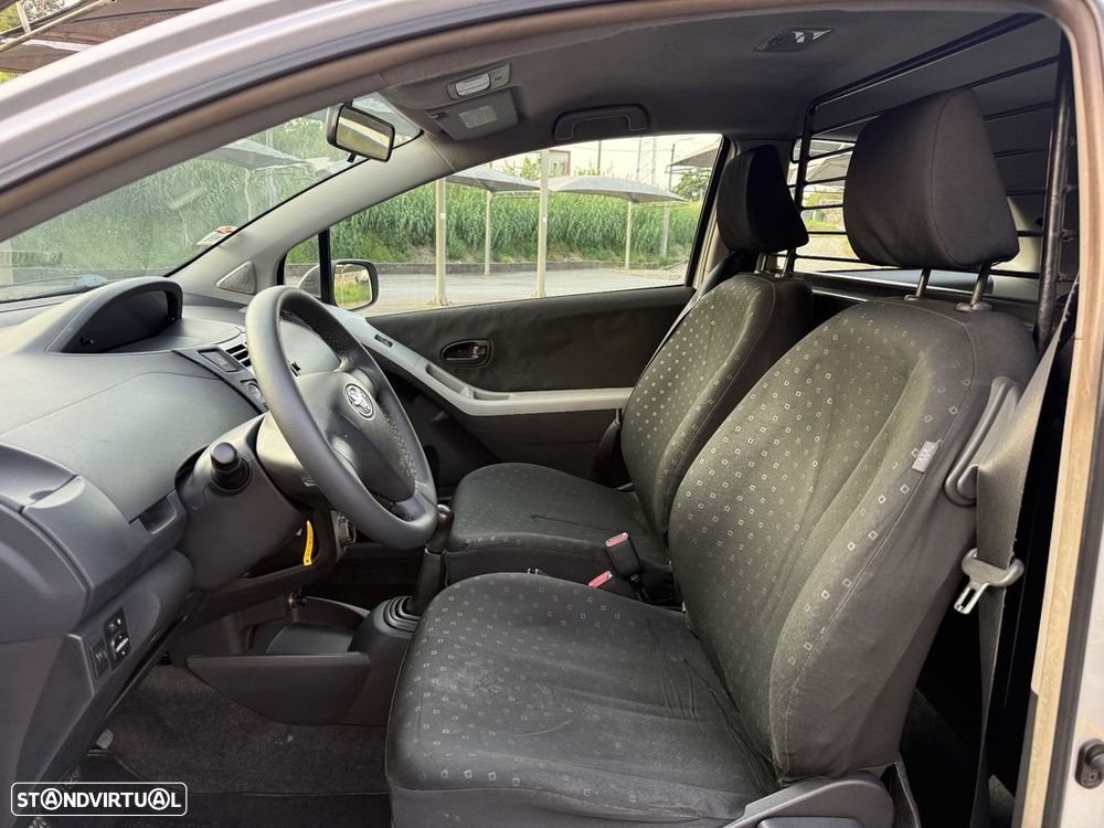 Toyota Yaris 1.4 D-4D Sport - 10