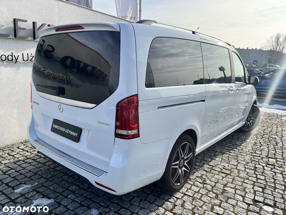 Mercedes-Benz Klasa V - 7