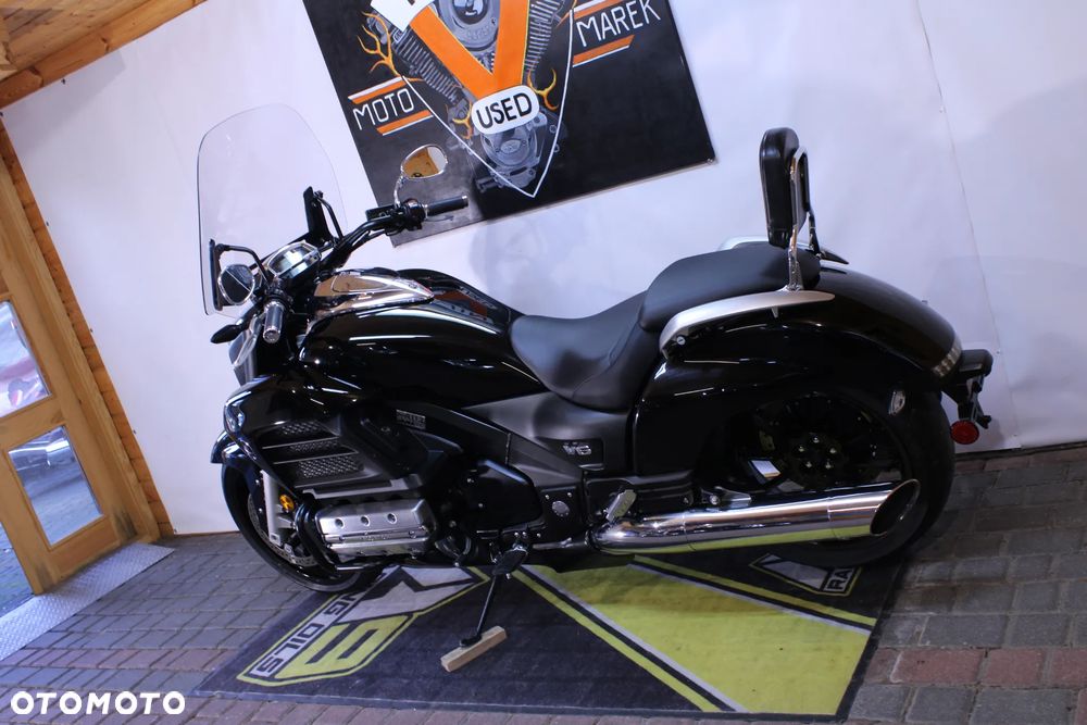 Honda GL - 26