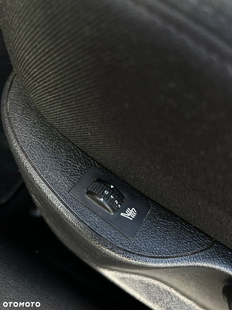 Peugeot 207 - 27
