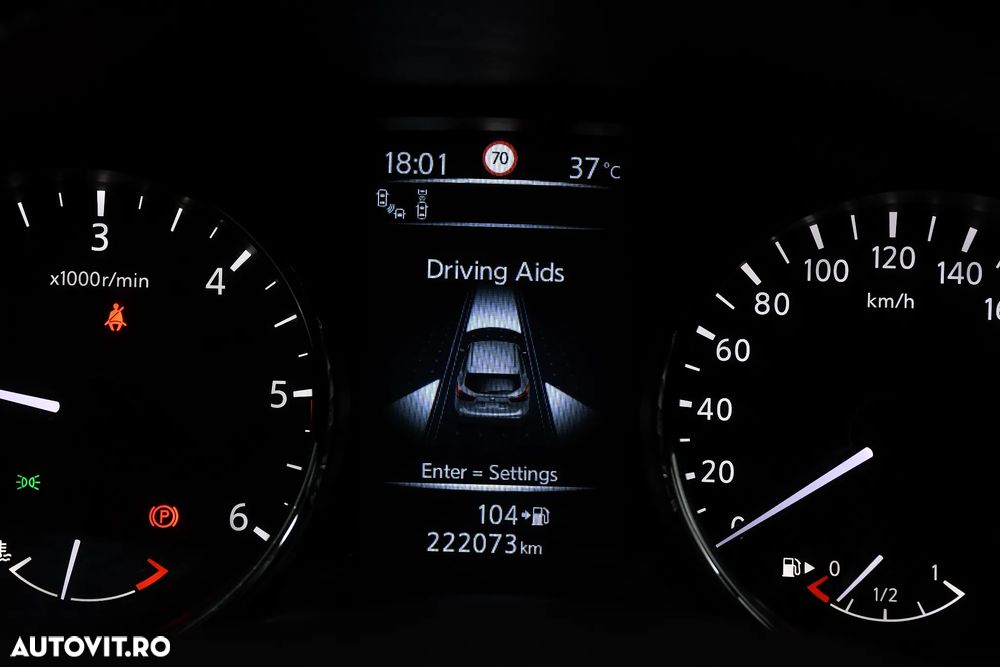 Nissan Qashqai 1.6 DCI TEKNA+ - 36