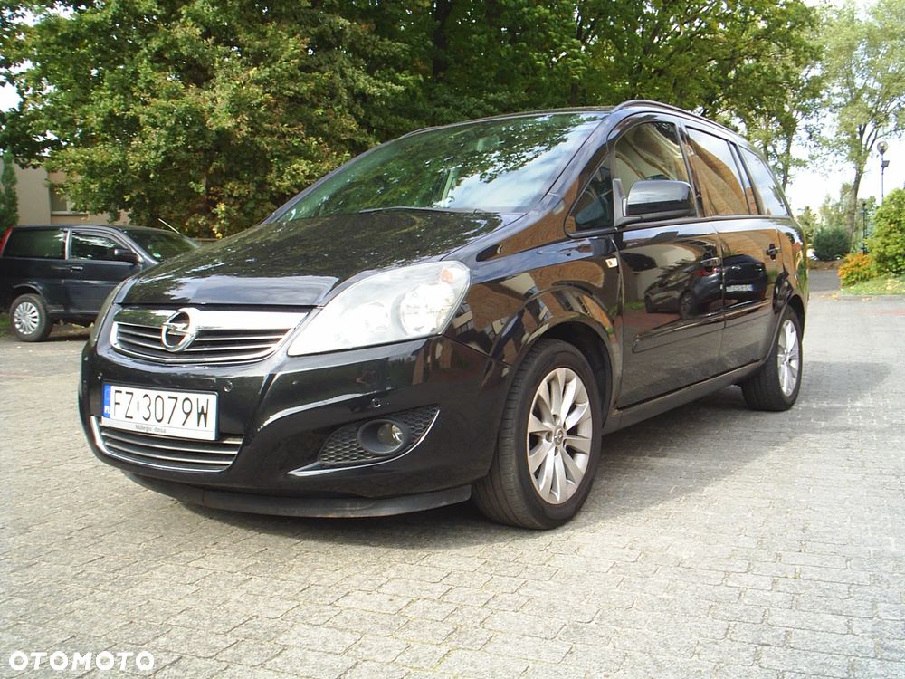 Opel Zafira 1.8 Design Edition - 2