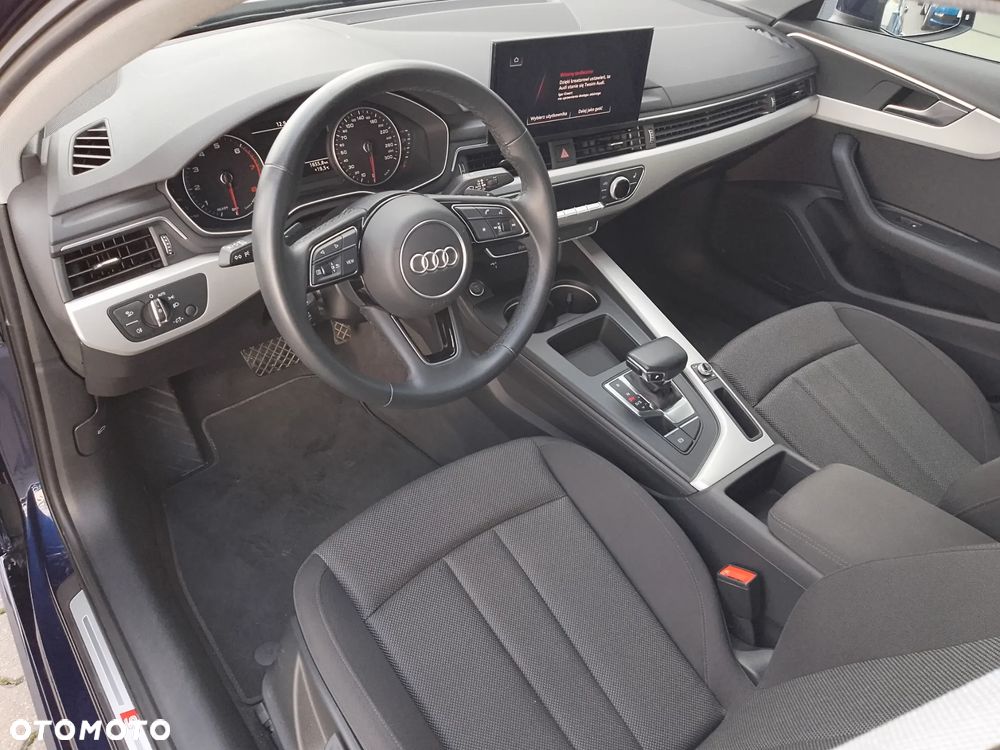 Audi A4 - 16