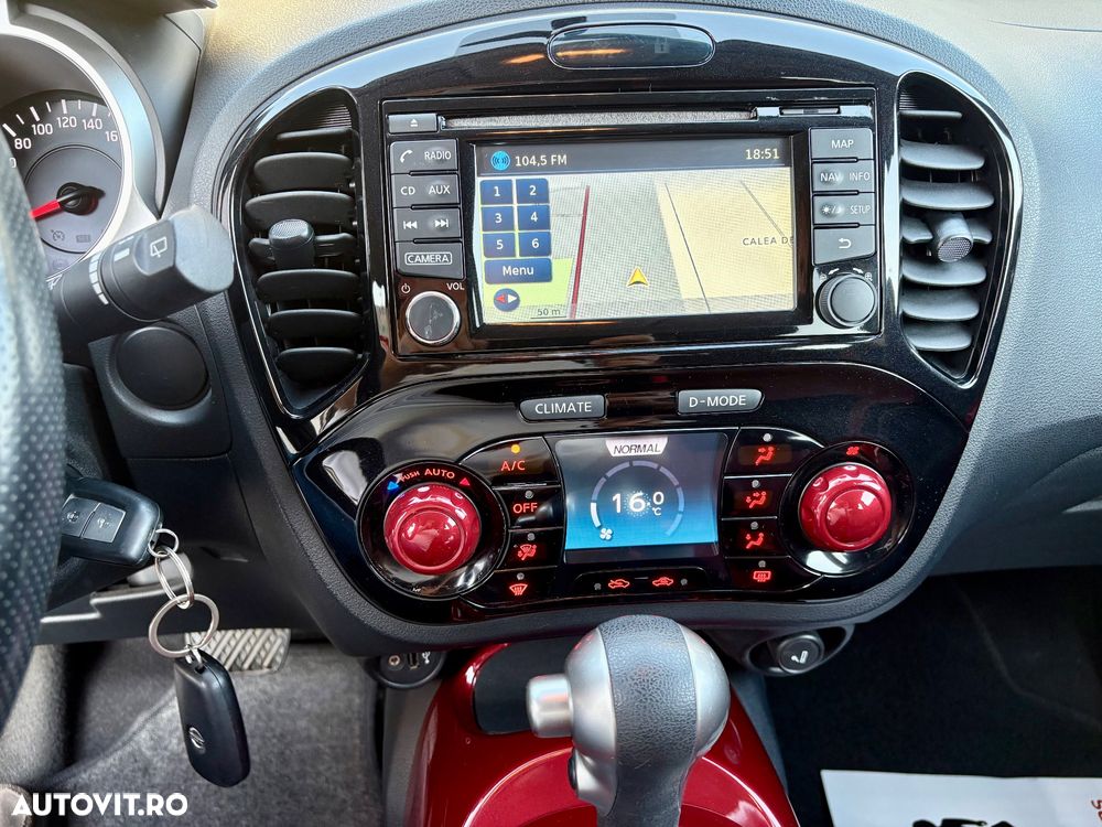 Nissan Juke 1.6 Xtronic N-Connecta - 29