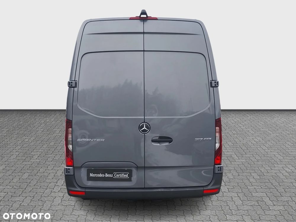 Mercedes-Benz Sprinter 317 - 4