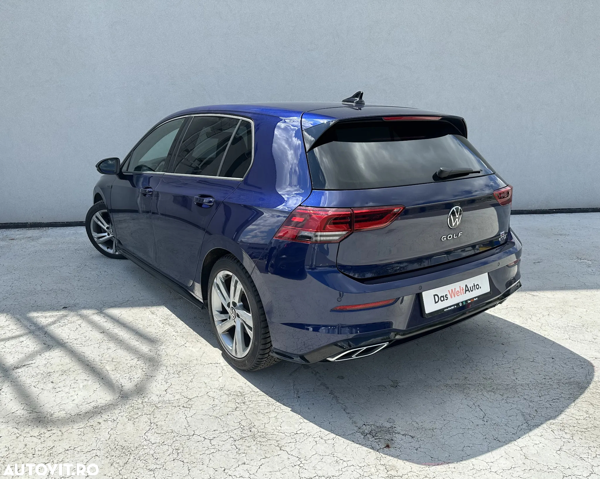 Volkswagen Golf 1.5 eTSI ACT DSG MHEV R-Line - 4