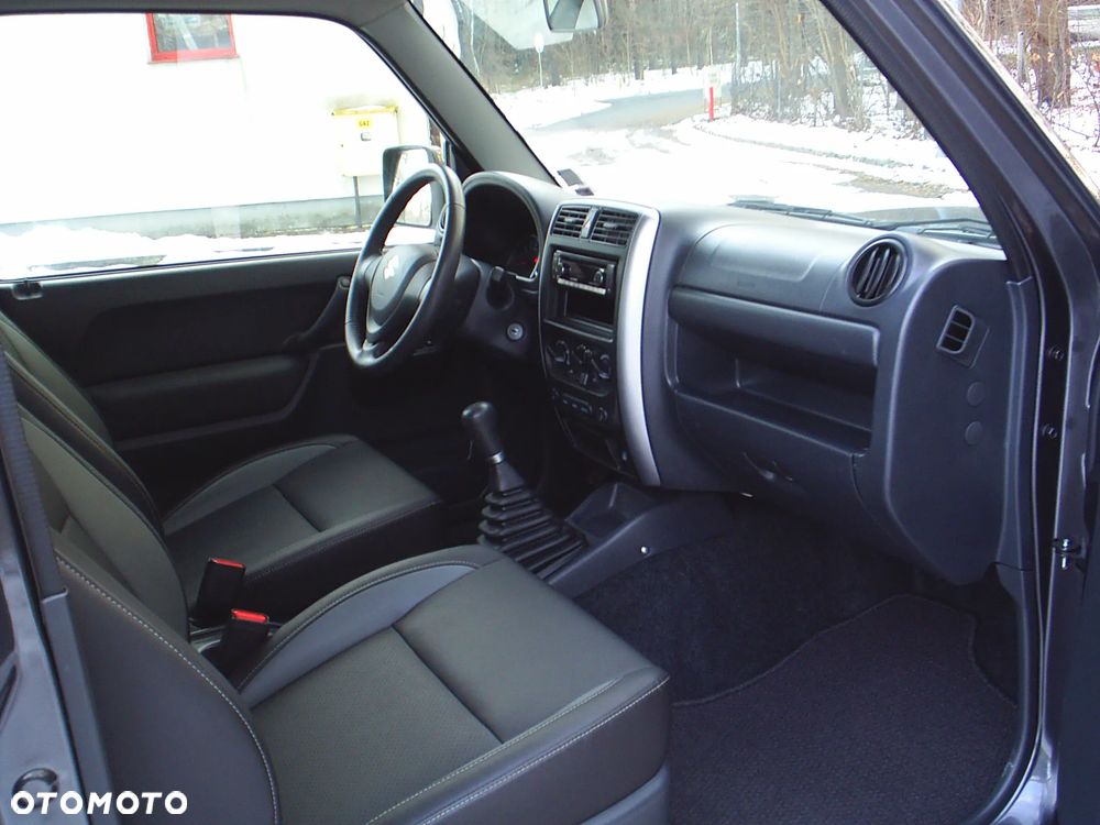 Suzuki Jimny 1.3 JX / Club - 10