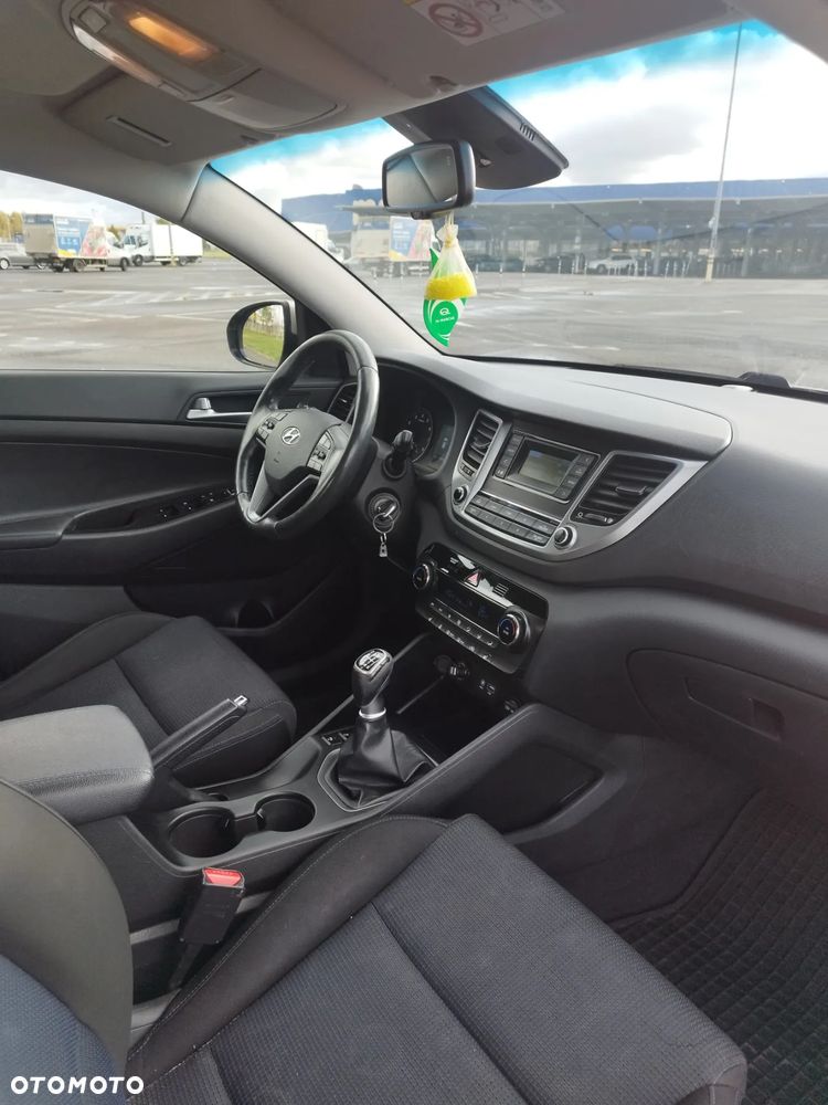 Hyundai Tucson 1.6 GDI BlueDrive Classic 2WD - 11