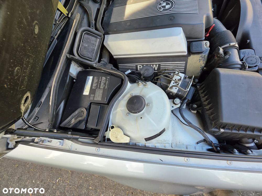 BMW Seria 7 740iL - 25