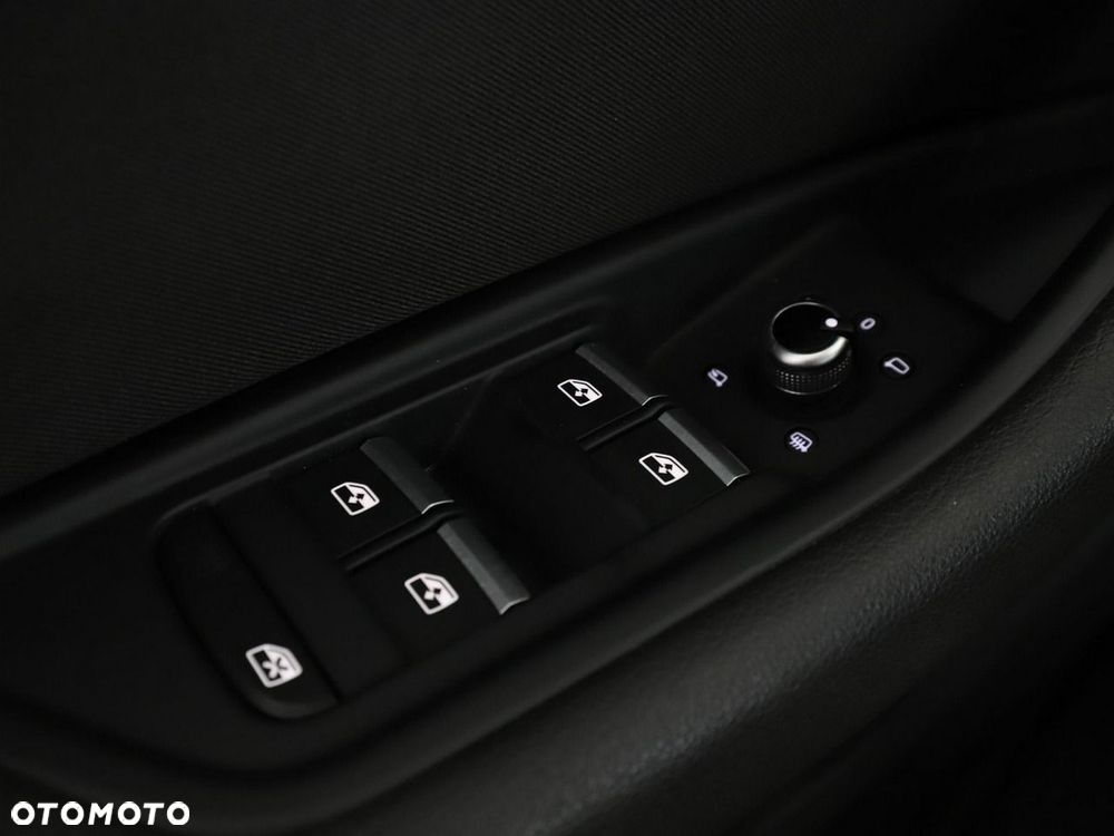 Audi A4 Avant 40 TDI Quattro S Line S tronic - 37