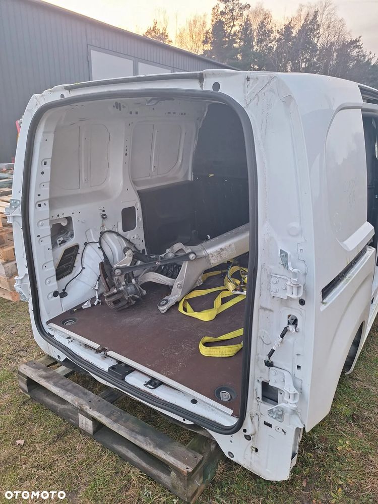 Citroën E BERLINGO - 13