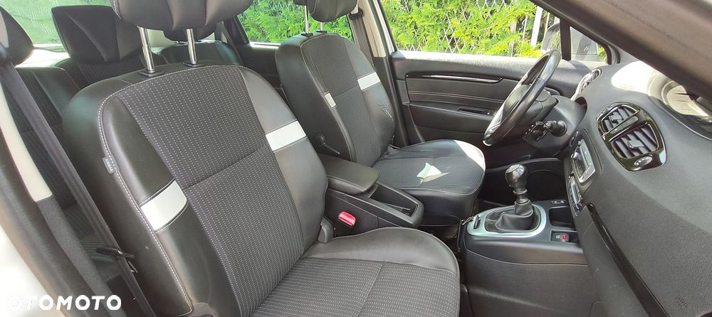 Renault Scenic ENERGY TCe 115 Expression - 36