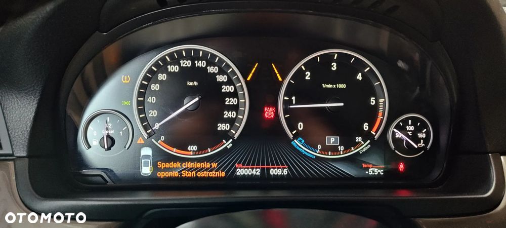 BMW Seria 5 525d Sport-Aut Modern Line - 10
