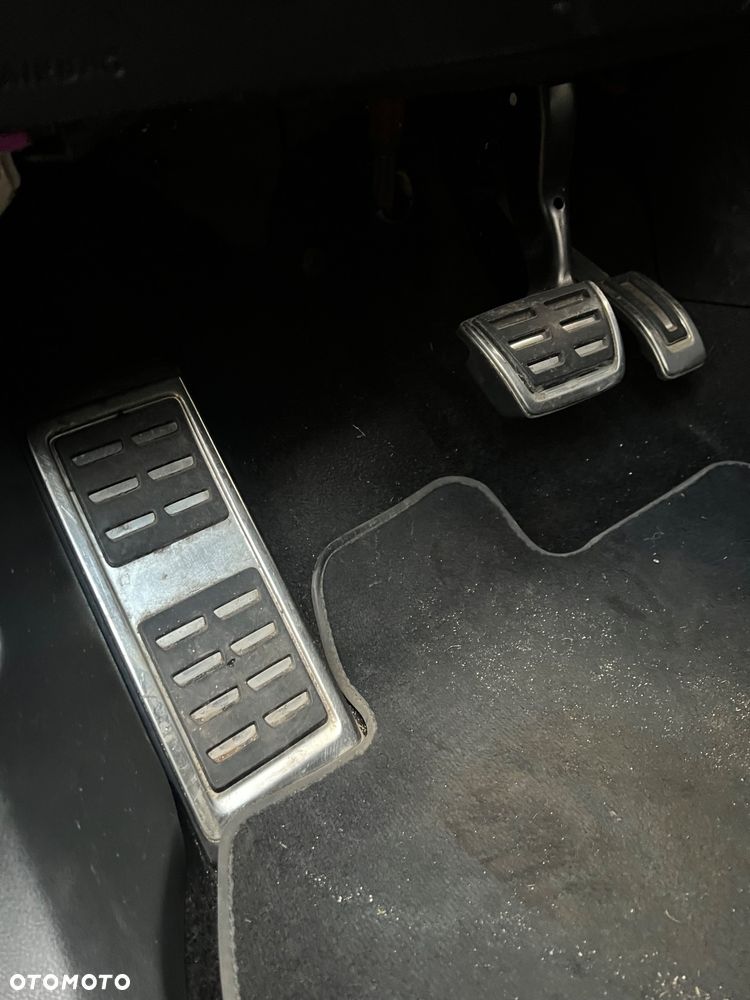 Volkswagen Touran 2.0 TDI BMT United DSG - 30