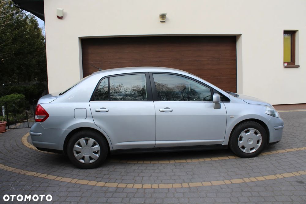 Nissan Tiida 1.6 Acenta - 4