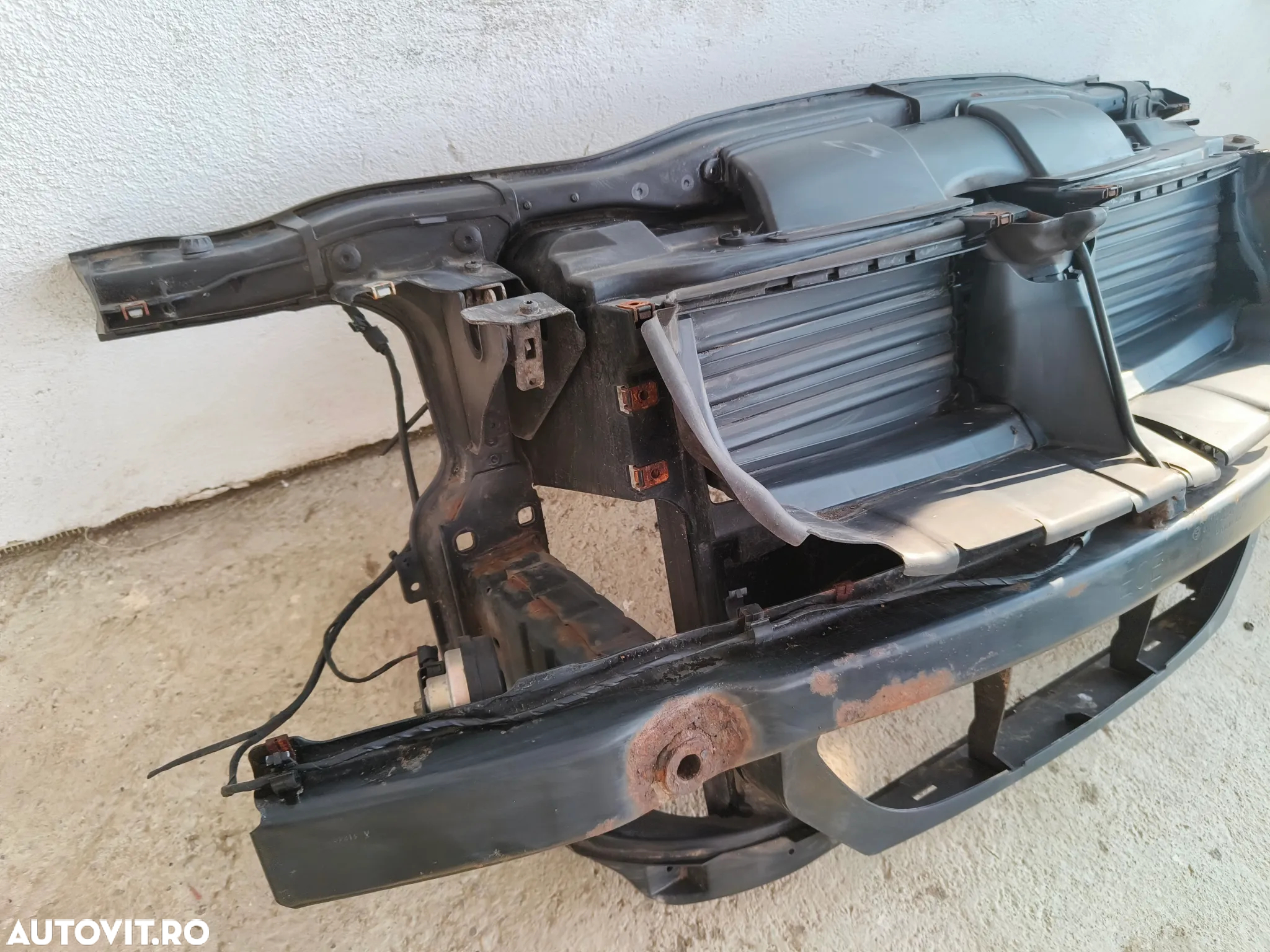 Trager cu intaritura BMW Seria 3 E90/91 model cu clapete active - 3