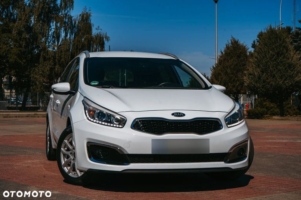 Kia Ceed 1.4 L - 5