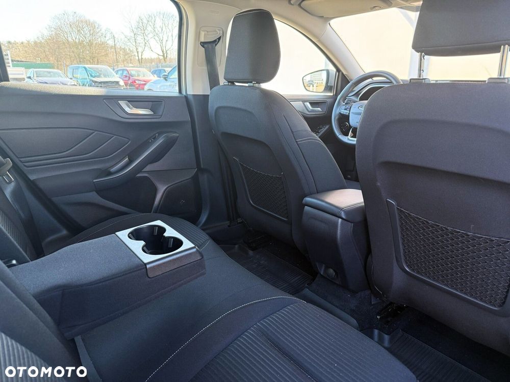 Ford Focus 1.0 EcoBoost Titanium - 28