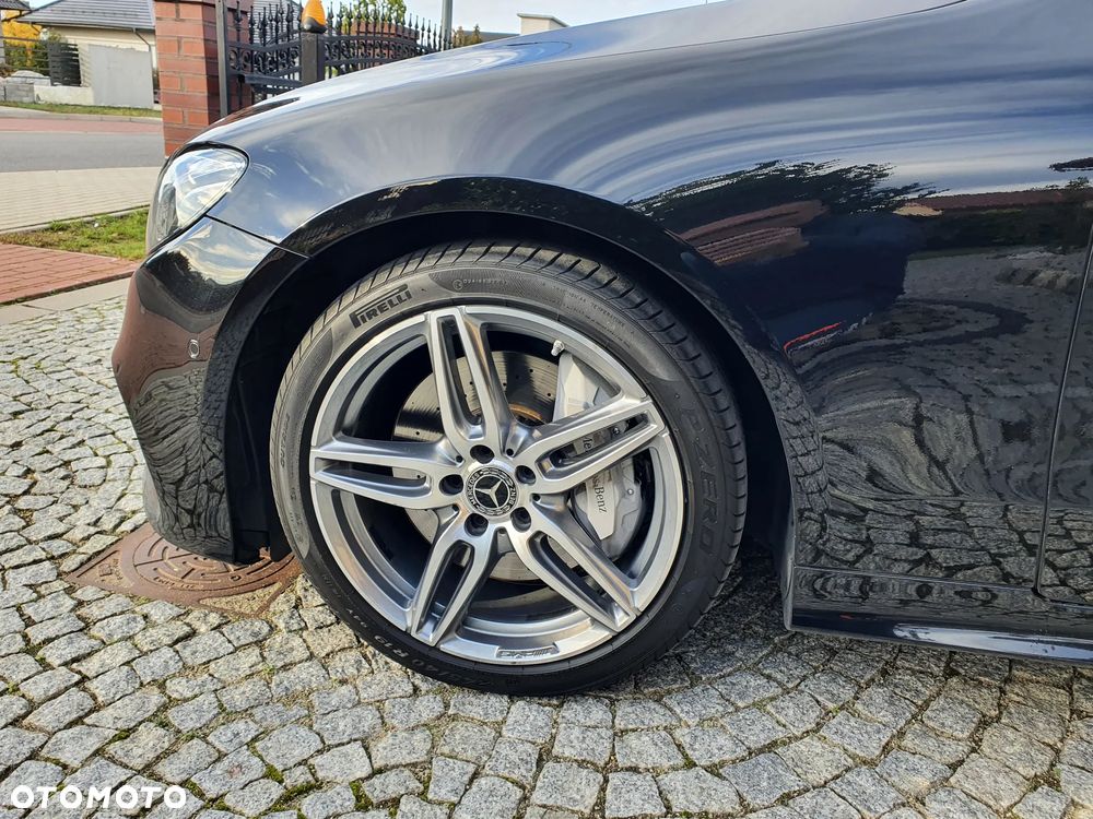 Mercedes-Benz Klasa E 400 Coupe 4-Matic 9G-TRONIC - 30