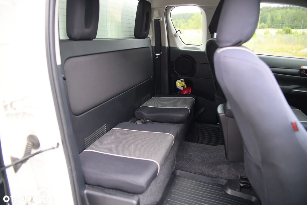 Toyota Hilux 2.4 D-4D Single Cab DLX 4x4 - 17