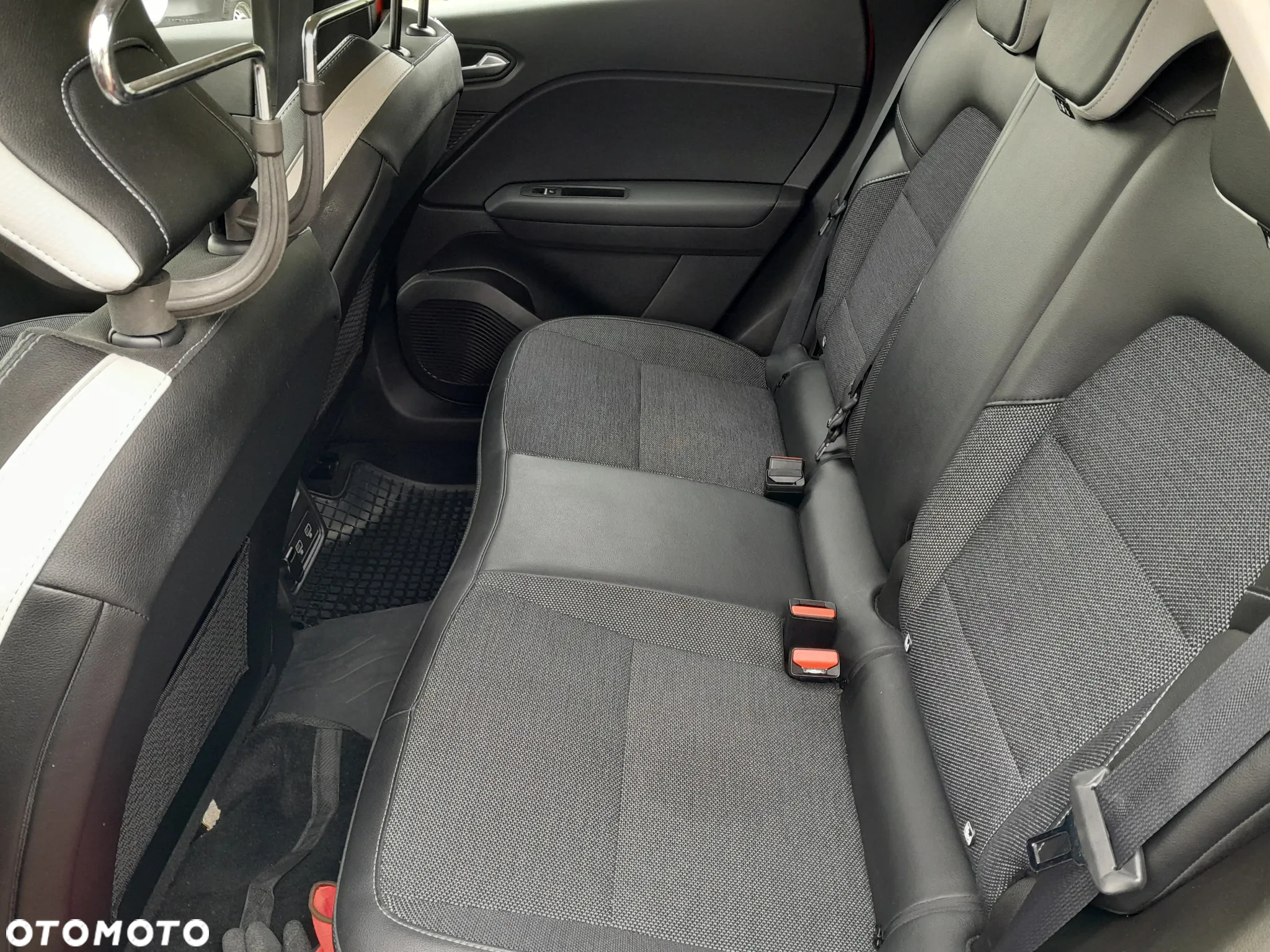 Renault Captur 1.0 TCe Intens - 11