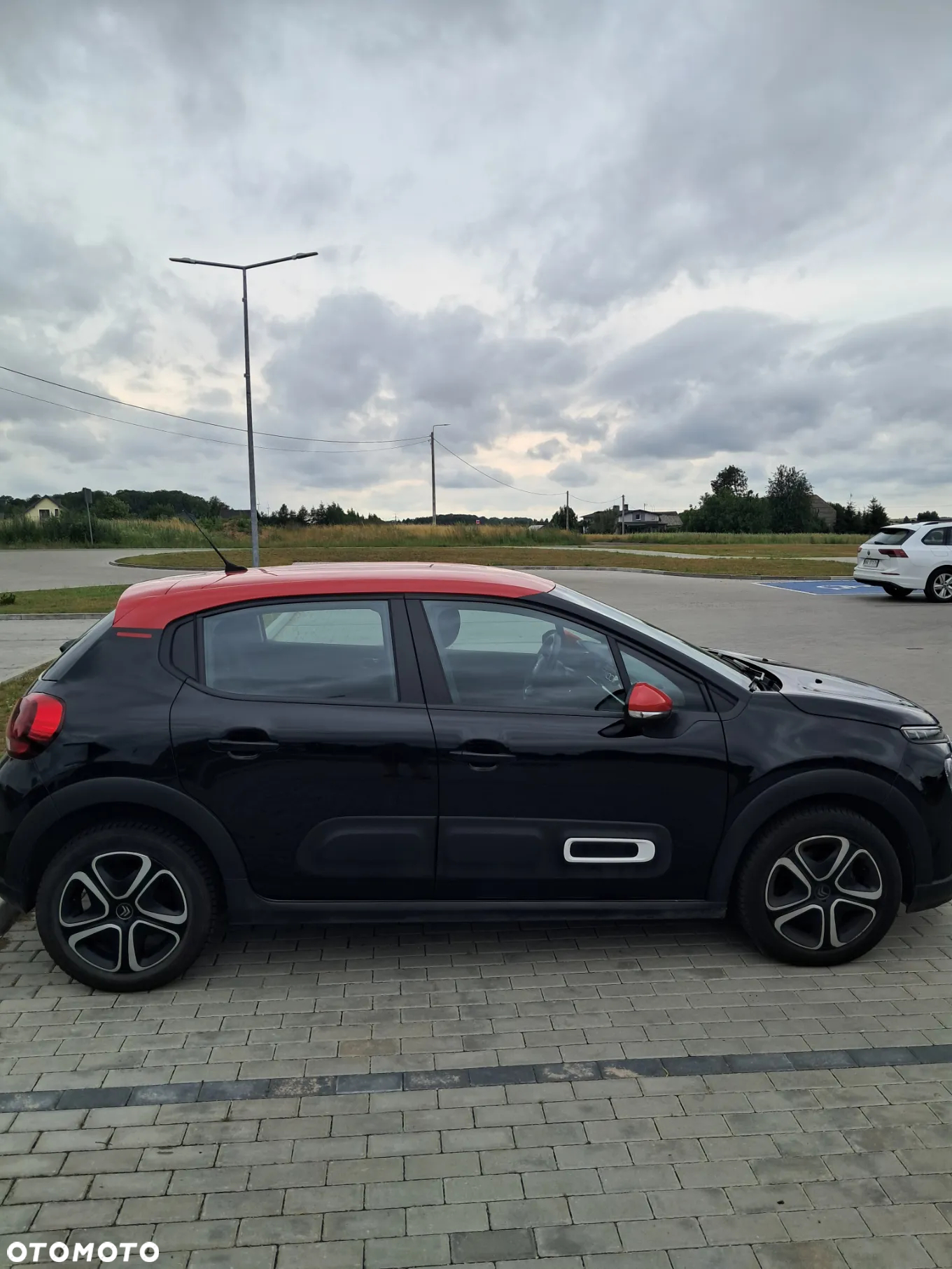Citroën C3 1.2 PureTech Shine - 2
