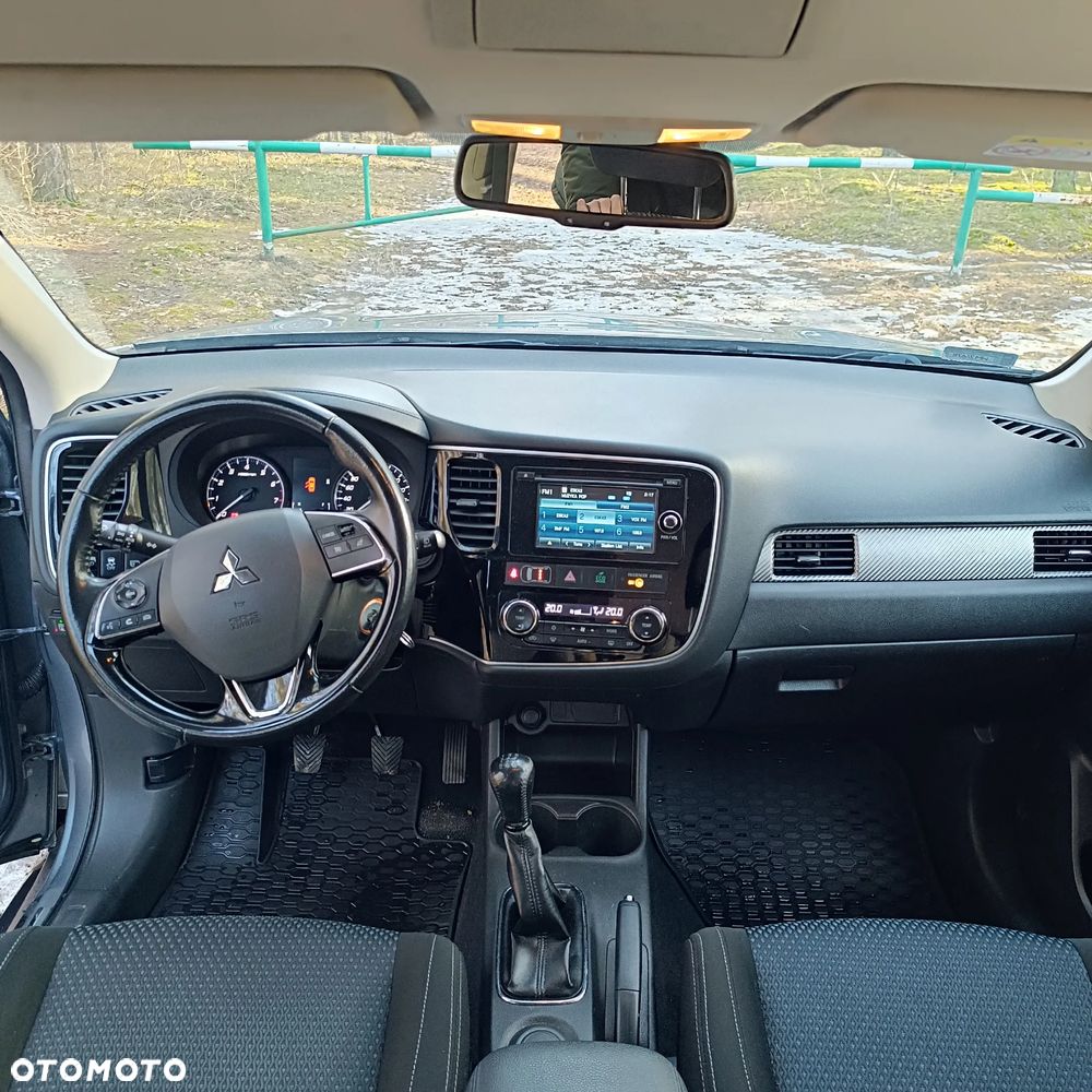 Mitsubishi Outlander 2.0 2WD - 10