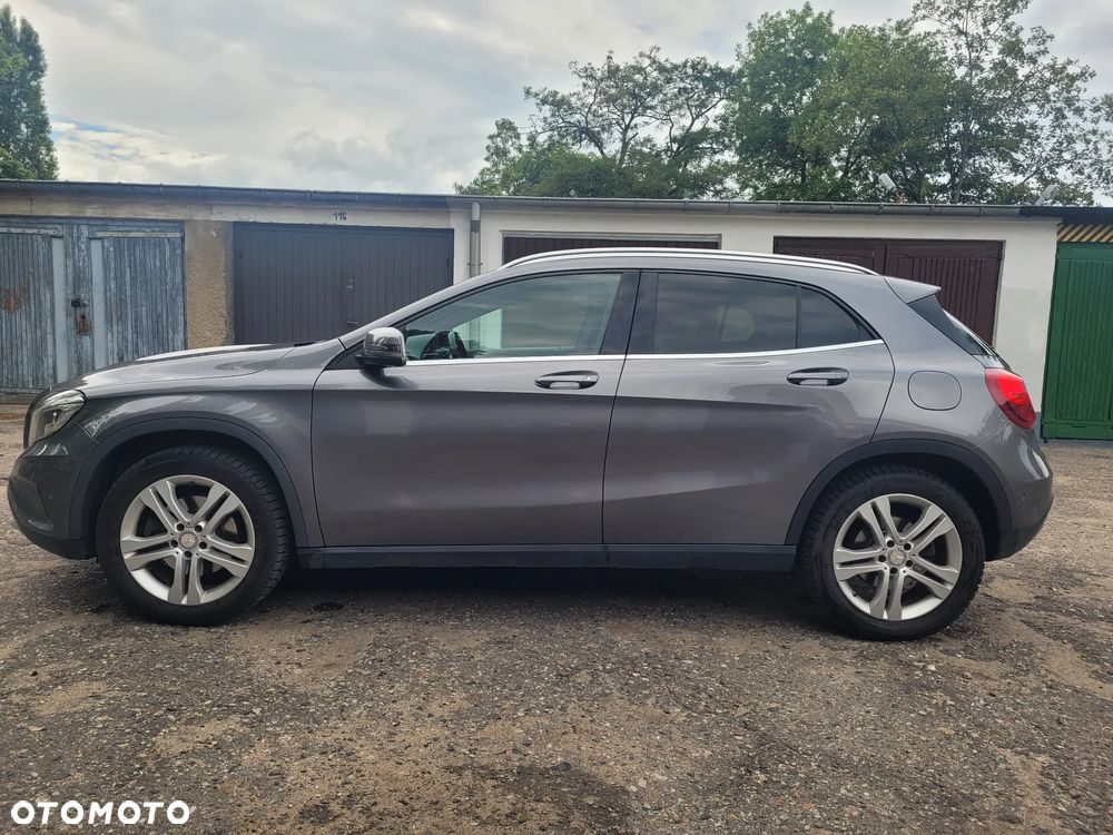 Mercedes-Benz GLA 250 4-Matic - 7