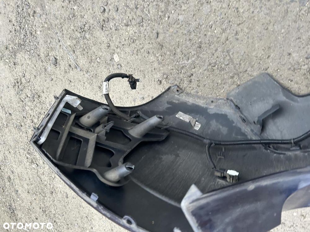 zderzak tylny tył czujniki PDC Peugeot 308 II T9 HB kod lakieru EKUD - 15