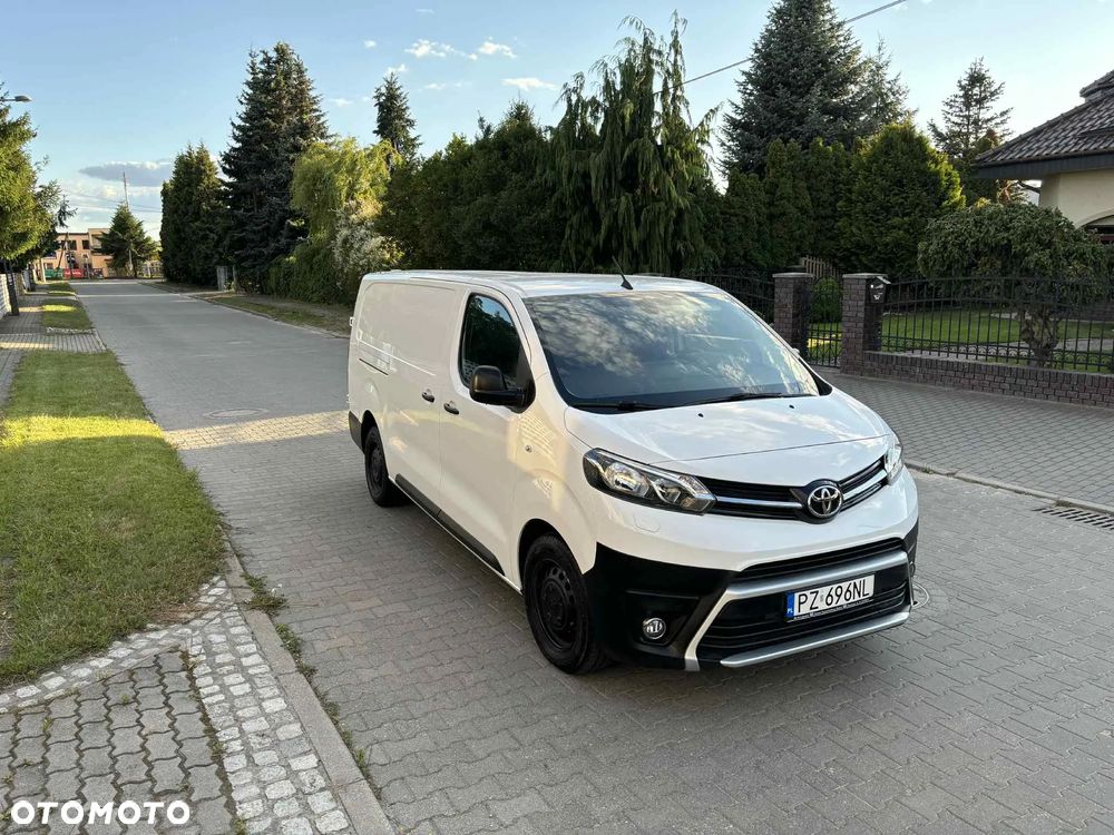 Toyota Proace - 1