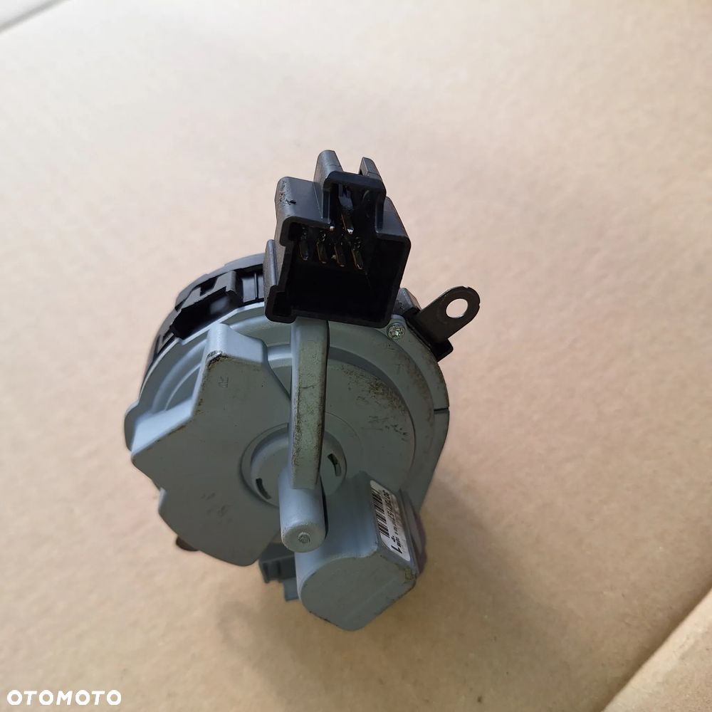 STACYJKA KOSTKA VOLVO V50 S40 II C70 C30 30737157 - 3