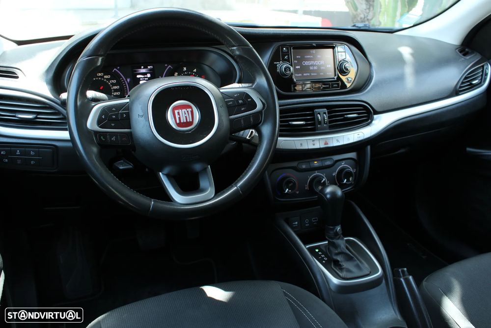 Fiat Tipo Station Wagon 1.6 M-Jet Lounge Tech J17 DCT - 12