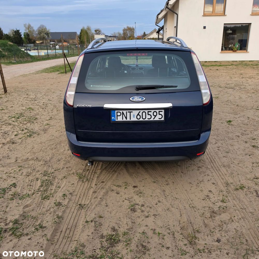 Ford Focus 1.6 Trend - 4