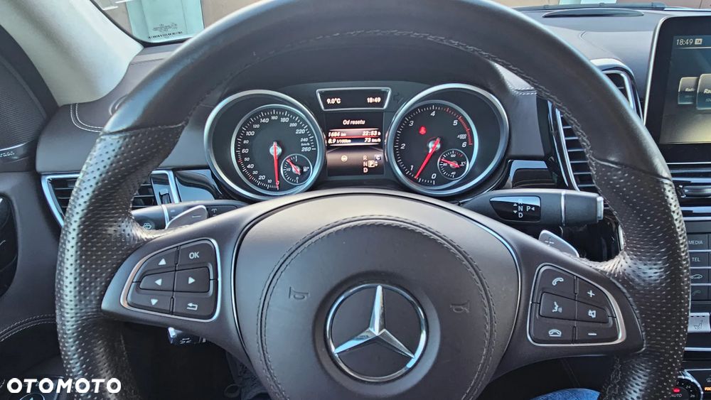Mercedes-Benz GLS - 14