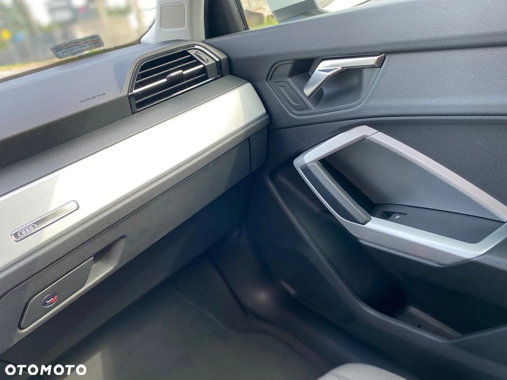 Audi Q3 35 TFSI S tronic - 24