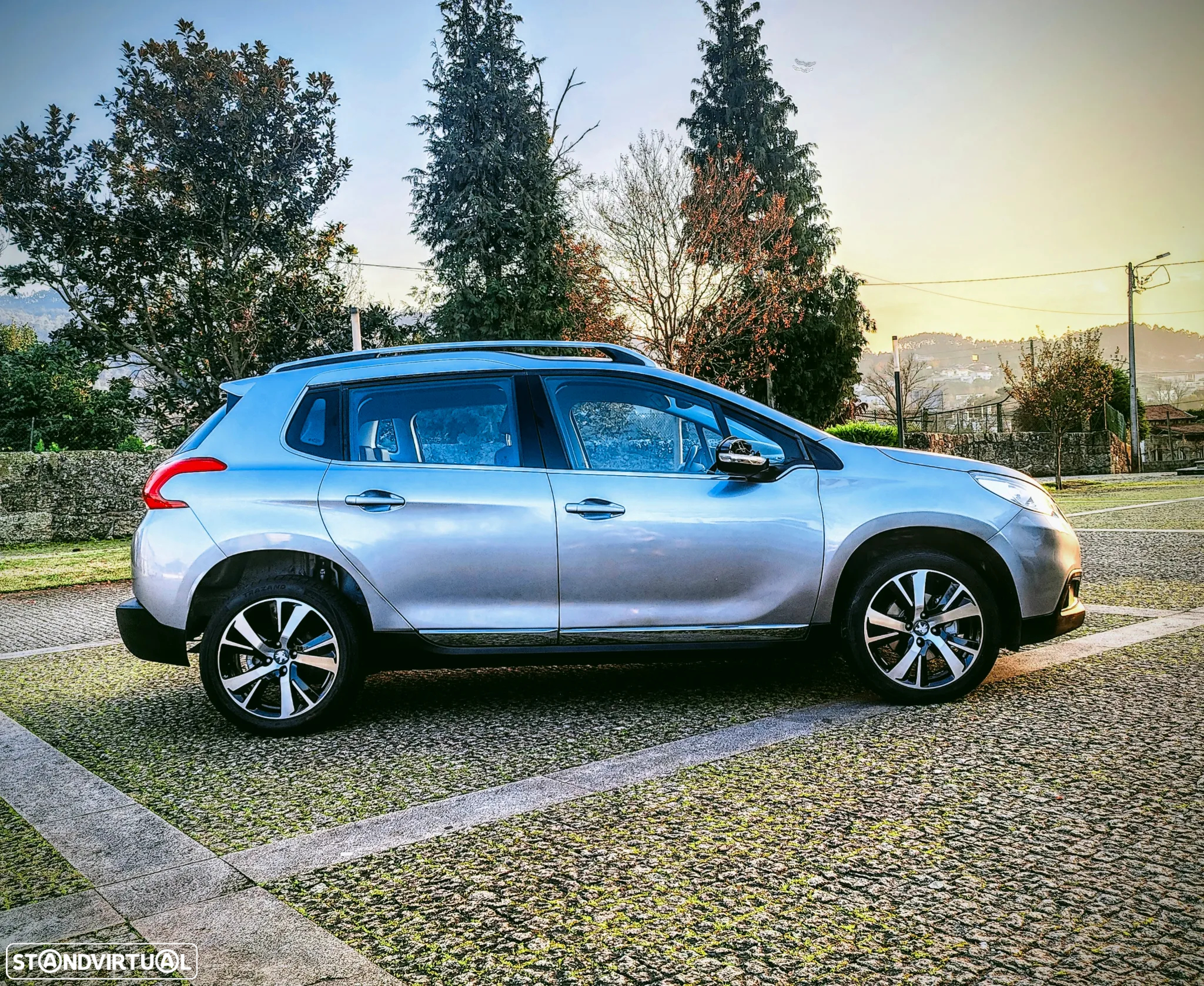 Peugeot 2008 1.2 PureTech Crossway - 26
