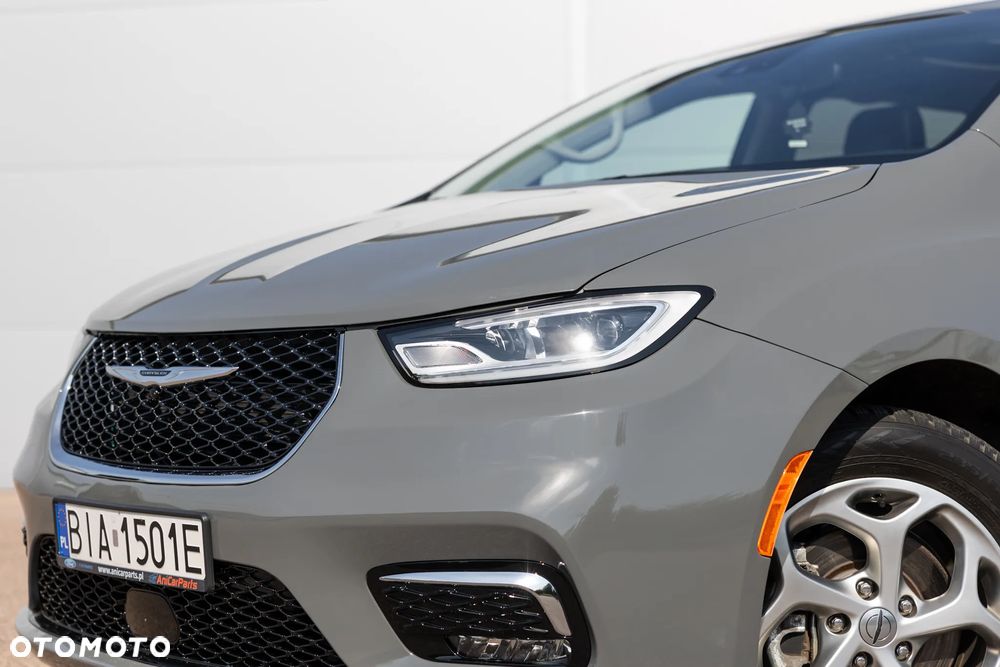 Chrysler Pacifica - 10