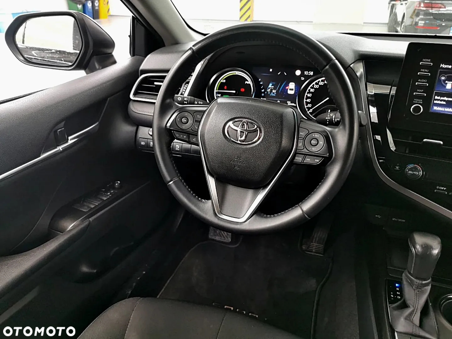 Toyota Camry 2.5 Hybrid Comfort CVT - 11