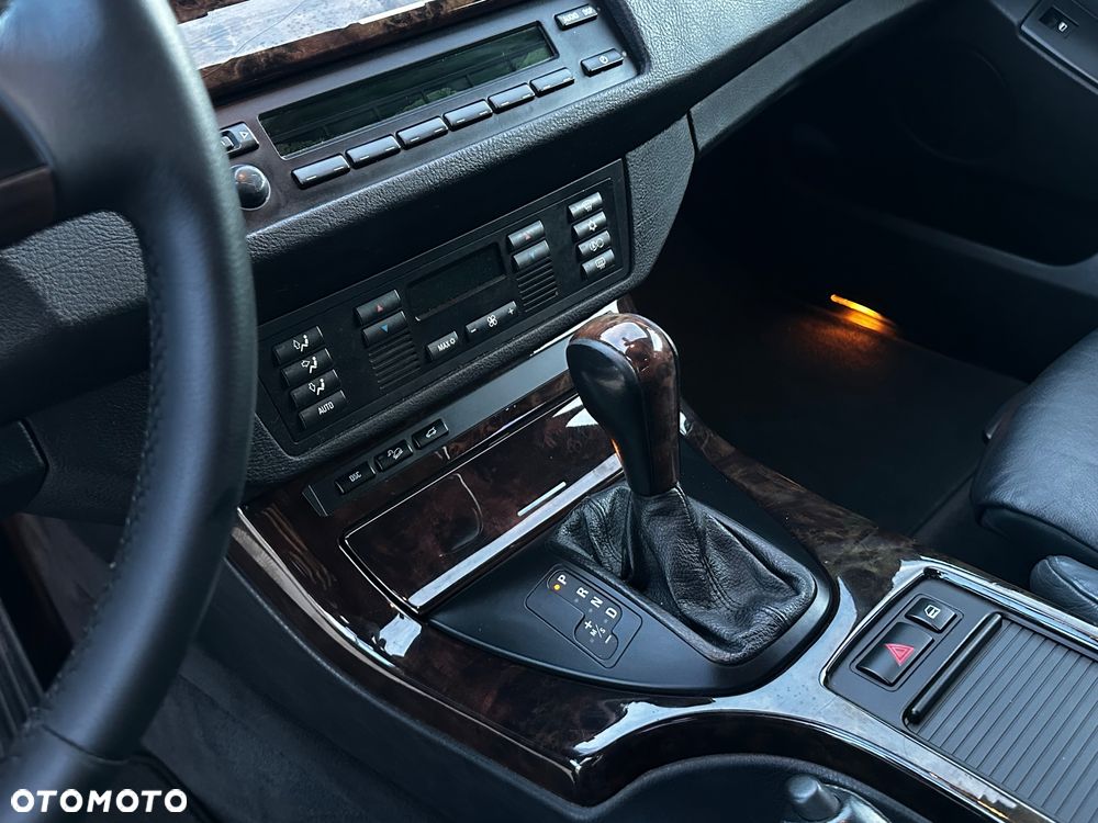 BMW X5 3.0 i Edition Exclusive Sport - 17