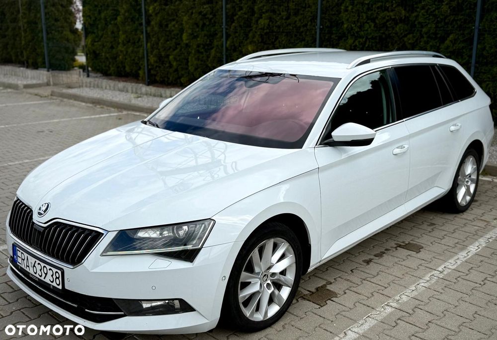 Skoda Superb 2.0 TDI DSG Style - 1