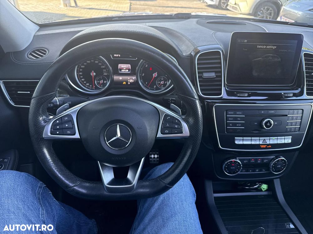 Mercedes-Benz GLE - 16