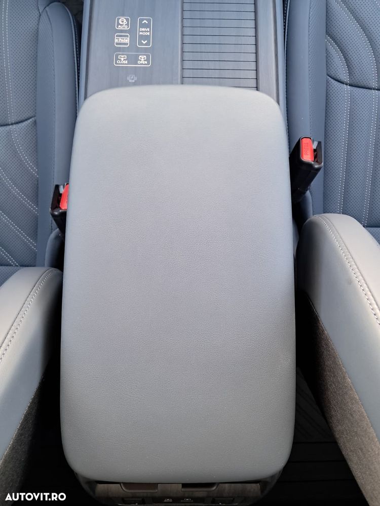 Nissan Ariya - 19