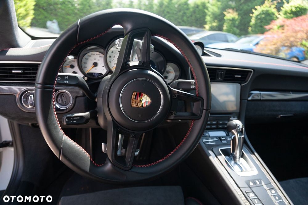 Porsche 911 - 26