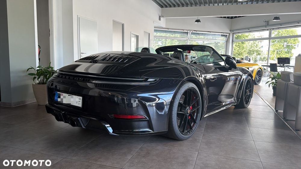 Porsche 911 Carrera T-Hybrid 4 GTS - 5